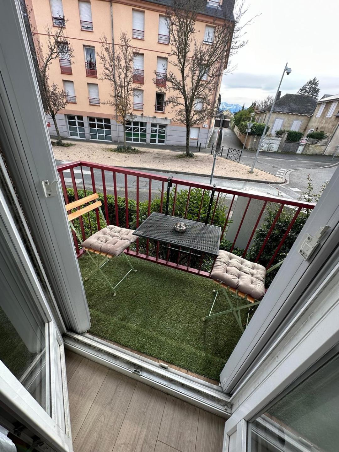 "Escale A La Maison Des Pyrenees" ! T2 45 M2 Lejlighed Tarbes Eksteriør billede